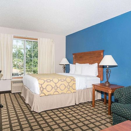 Baymont By Wyndham Albany Hotel Екстериор снимка